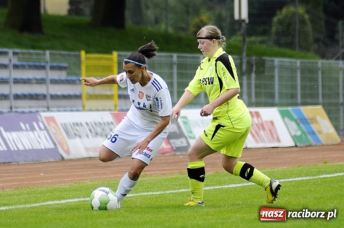 Zdjęcie w galerii na portalu naszraciborz.pl: RTP Unia Racibórz - Biała Podlaska: Skromna wygrana mistrzyń wiadomości z regionu