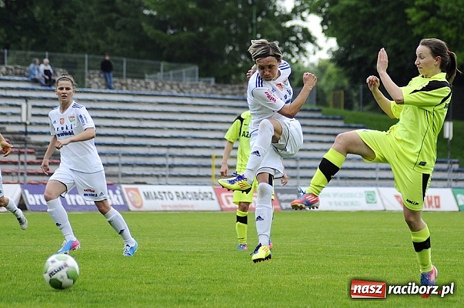 Zdjęcie w galerii na portalu naszraciborz.pl: RTP Unia Racibórz - Biała Podlaska: Skromna wygrana mistrzyń wiadomości z regionu