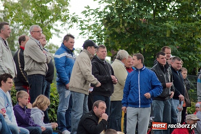 Zdjęcie w galerii na portalu naszraciborz.pl: Lokomotywa z Tuwima nie do zatrzymania wiadomości z regionu