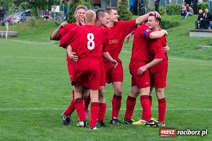 Zdjęcie w galerii na portalu naszraciborz.pl: Lokomotywa z Tuwima nie do zatrzymania wiadomości z regionu