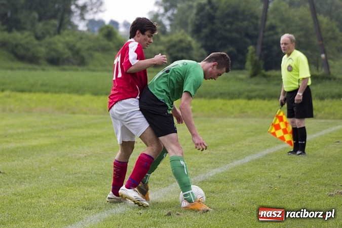 Zdjęcie w galerii na portalu naszraciborz.pl: Skuteczna gra wicelidera A klasy wiadomości z regionu