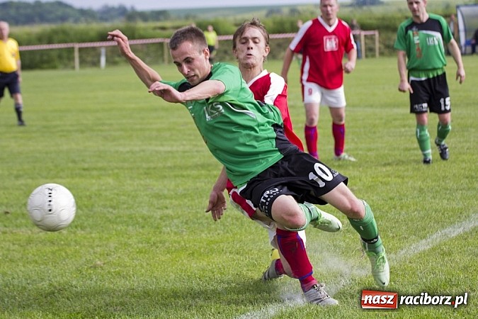 Zdjęcie w galerii na portalu naszraciborz.pl: Skuteczna gra wicelidera A klasy wiadomości z regionu