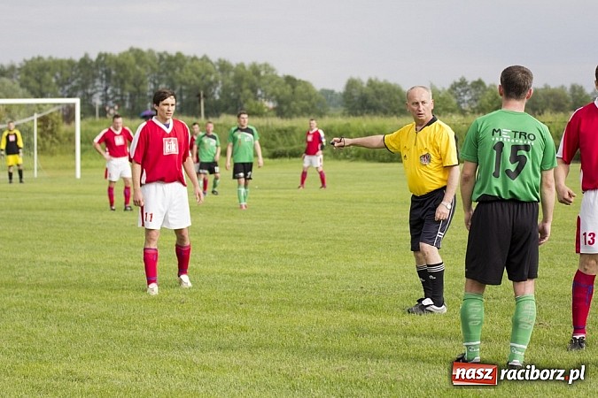 Zdjęcie w galerii na portalu naszraciborz.pl: Skuteczna gra wicelidera A klasy wiadomości z regionu