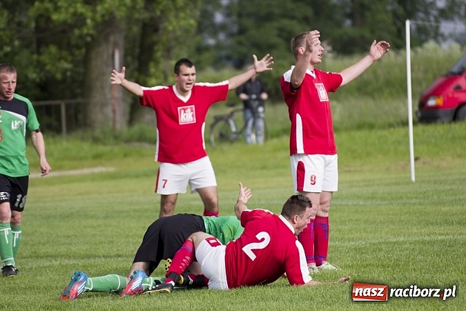 Zdjęcie w galerii na portalu naszraciborz.pl: Skuteczna gra wicelidera A klasy wiadomości z regionu