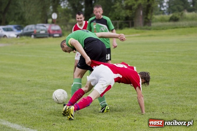 Zdjęcie w galerii na portalu naszraciborz.pl: Skuteczna gra wicelidera A klasy wiadomości z regionu