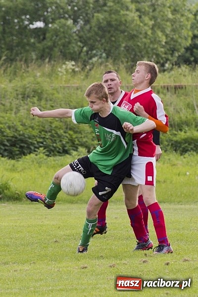 Zdjęcie w galerii na portalu naszraciborz.pl: Skuteczna gra wicelidera A klasy wiadomości z regionu