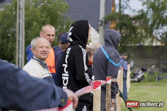 Zdjęcie w galerii na portalu naszraciborz.pl: Skuteczna gra wicelidera A klasy wiadomości z regionu