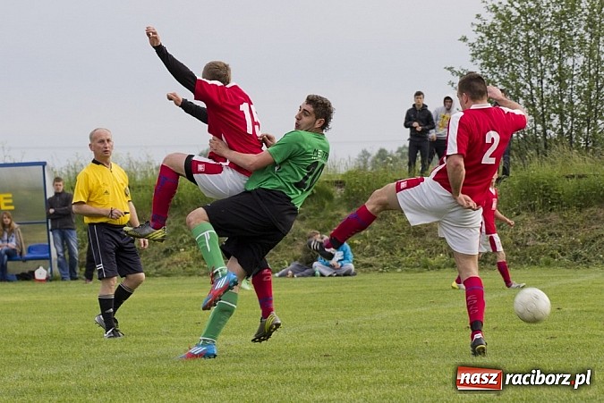 Zdjęcie w galerii na portalu naszraciborz.pl: Skuteczna gra wicelidera A klasy wiadomości z regionu