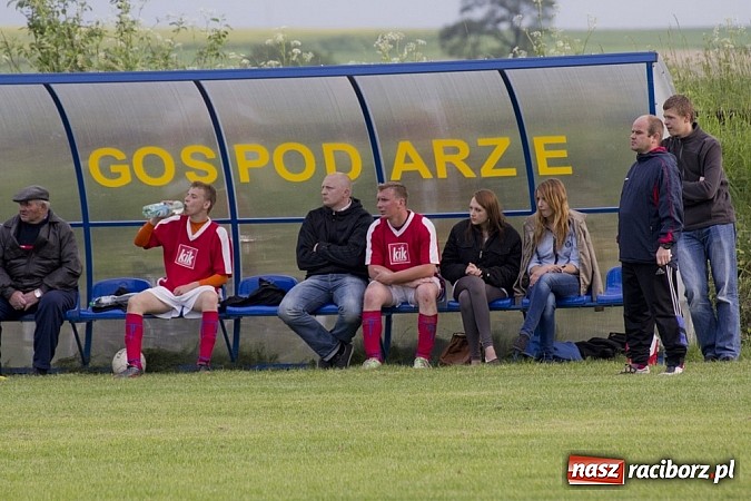 Zdjęcie w galerii na portalu naszraciborz.pl: Skuteczna gra wicelidera A klasy wiadomości z regionu