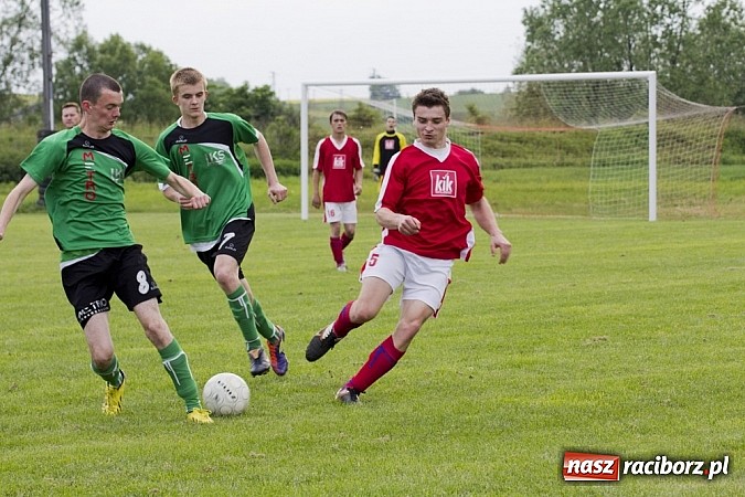 Zdjęcie w galerii na portalu naszraciborz.pl: Skuteczna gra wicelidera A klasy wiadomości z regionu