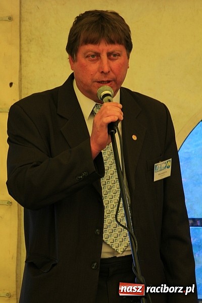 Zdjęcie w galerii na portalu naszraciborz.pl: Tulipany dla Mam, czyli festyn w Krowiarkach wiadomości z regionu