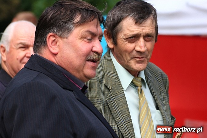 Zdjęcie w galerii na portalu naszraciborz.pl: Tulipany dla Mam, czyli festyn w Krowiarkach wiadomości z regionu