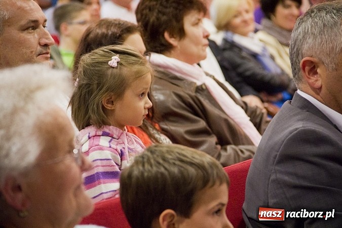 Zdjęcie w galerii na portalu naszraciborz.pl: Bajka o Kopciuszku pokazana na zamku wiadomości z regionu