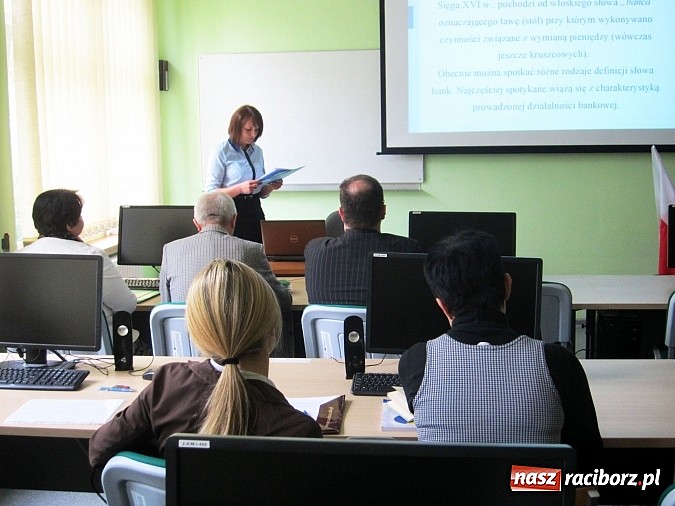 Zdjęcie w galerii na portalu naszraciborz.pl: Młodzi naukowcy rozmawiali o policyjnym żargonie wiadomości z regionu