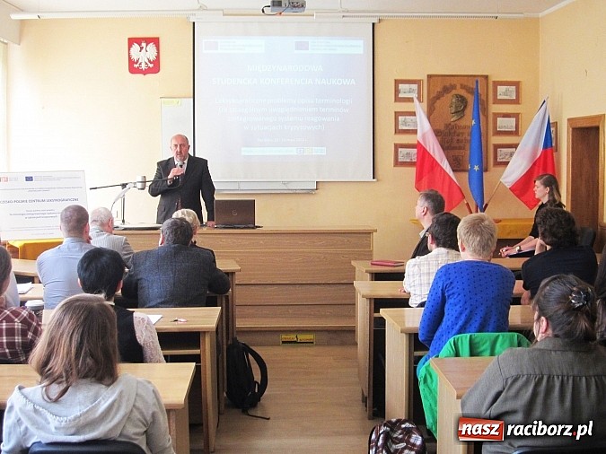 Zdjęcie w galerii na portalu naszraciborz.pl: Młodzi naukowcy rozmawiali o policyjnym żargonie wiadomości z regionu