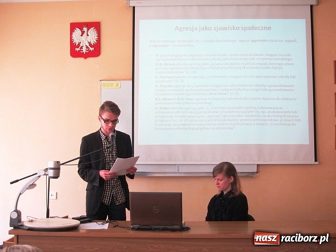 Zdjęcie w galerii na portalu naszraciborz.pl: Młodzi naukowcy rozmawiali o policyjnym żargonie wiadomości z regionu