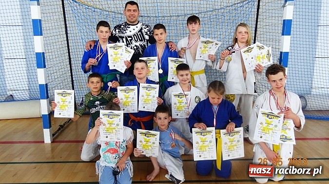 Zdjęcie w galerii na portalu naszraciborz.pl: Worek medali Łamatorów na lidze w Katowicach wiadomości z regionu