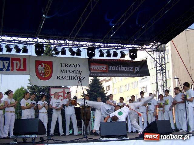 Zdjęcie w galerii na portalu naszraciborz.pl: Majówka na raciborskim Rynku wiadomości z regionu