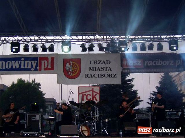 Zdjęcie w galerii na portalu naszraciborz.pl: Majówka na raciborskim Rynku wiadomości z regionu