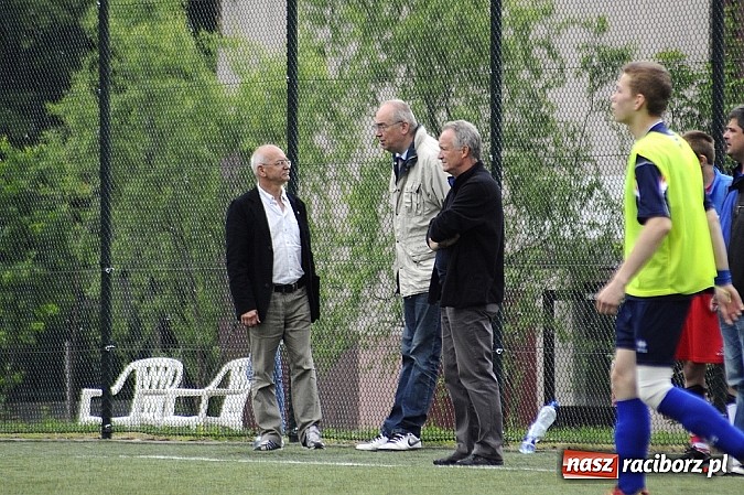 Zdjęcie w galerii na portalu naszraciborz.pl: Młodzi piłkarze walczyli na orliku wiadomości z regionu