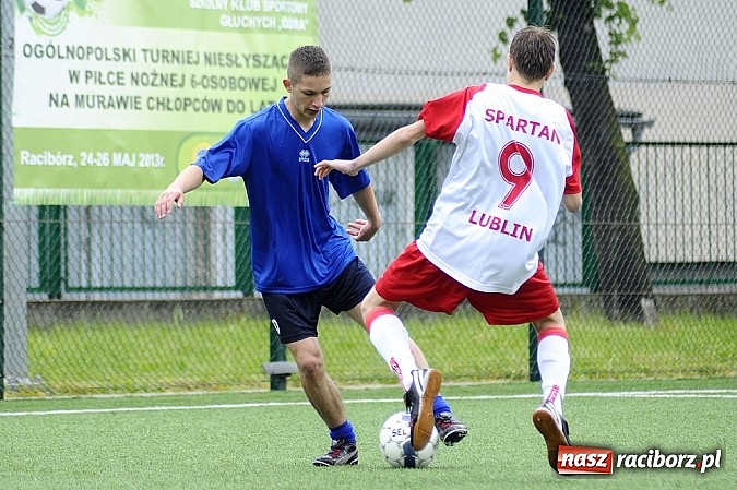 Zdjęcie w galerii na portalu naszraciborz.pl: Młodzi piłkarze walczyli na orliku wiadomości z regionu