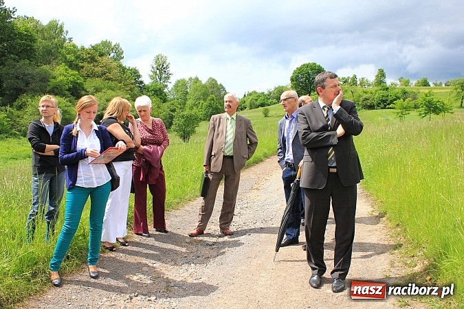 Zdjęcie w galerii na portalu naszraciborz.pl: Groźne osuwiska na terenie naszego powiatu wiadomości z regionu