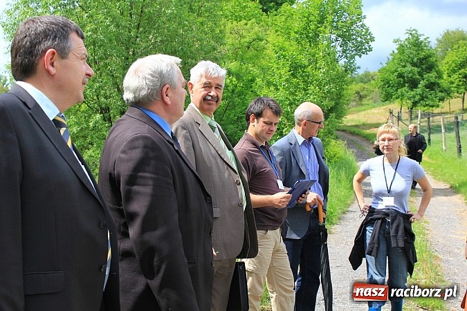 Zdjęcie w galerii na portalu naszraciborz.pl: Groźne osuwiska na terenie naszego powiatu wiadomości z regionu