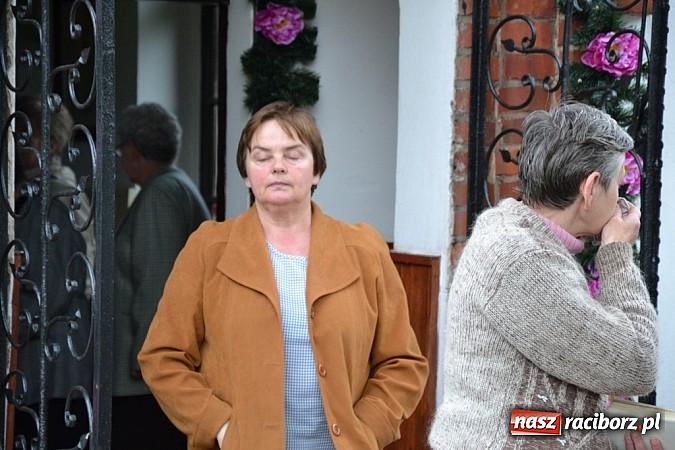 Zdjęcie w galerii na portalu naszraciborz.pl: Dokumentalista z Chicago kręci film w Jankowicach wiadomości z regionu