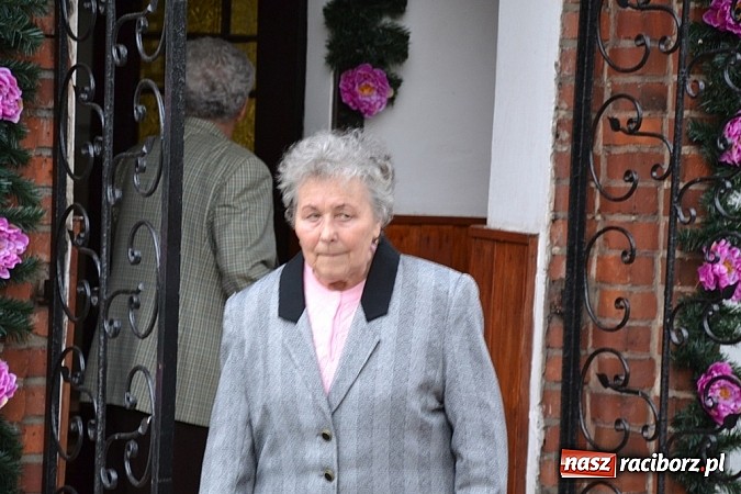 Zdjęcie w galerii na portalu naszraciborz.pl: Dokumentalista z Chicago kręci film w Jankowicach wiadomości z regionu