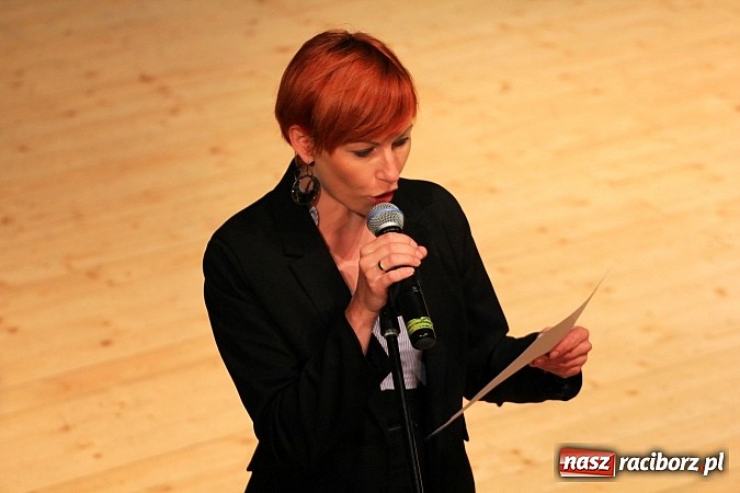 Zdjęcie w galerii na portalu naszraciborz.pl: Przedszkolaki wystąpiły na scenie RCK-u wiadomości z regionu