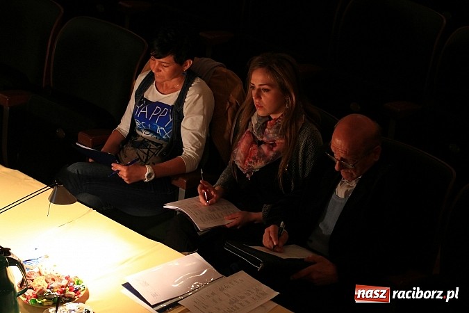 Zdjęcie w galerii na portalu naszraciborz.pl: Przedszkolaki wystąpiły na scenie RCK-u wiadomości z regionu