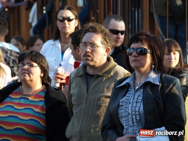 Zdjęcie w galerii na portalu naszraciborz.pl: Wilki rozgrzały fanów w Nędzy wiadomości z regionu