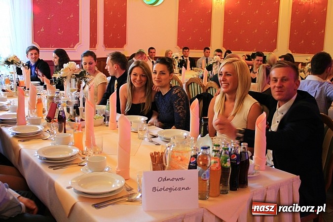 Zdjęcie w galerii na portalu naszraciborz.pl: Niech żyje bal... Impreza absolwentów PWSZ wiadomości z regionu