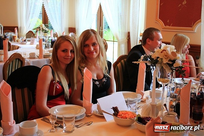 Zdjęcie w galerii na portalu naszraciborz.pl: Niech żyje bal... Impreza absolwentów PWSZ wiadomości z regionu