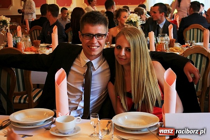 Zdjęcie w galerii na portalu naszraciborz.pl: Niech żyje bal... Impreza absolwentów PWSZ wiadomości z regionu