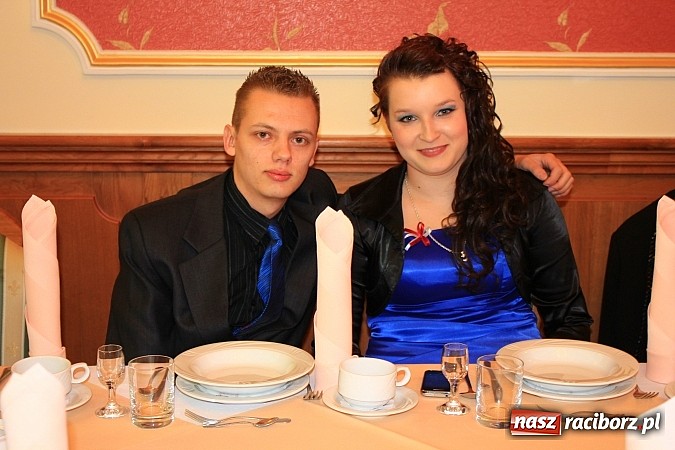 Zdjęcie w galerii na portalu naszraciborz.pl: Niech żyje bal... Impreza absolwentów PWSZ wiadomości z regionu