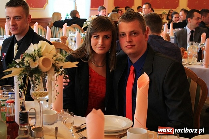 Zdjęcie w galerii na portalu naszraciborz.pl: Niech żyje bal... Impreza absolwentów PWSZ wiadomości z regionu