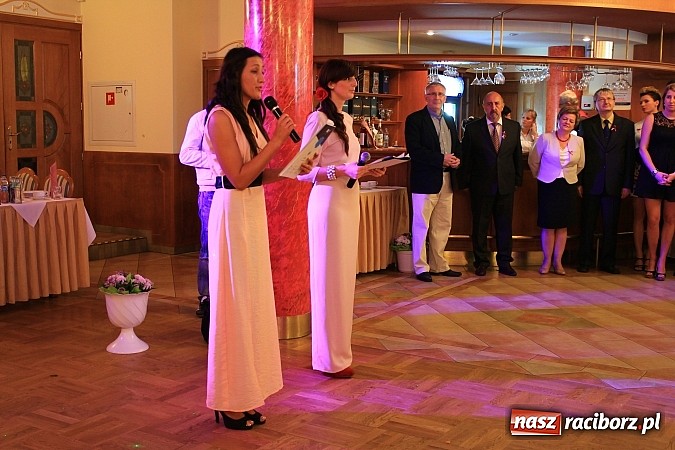 Zdjęcie w galerii na portalu naszraciborz.pl: Niech żyje bal... Impreza absolwentów PWSZ wiadomości z regionu