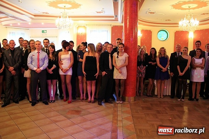 Zdjęcie w galerii na portalu naszraciborz.pl: Niech żyje bal... Impreza absolwentów PWSZ wiadomości z regionu
