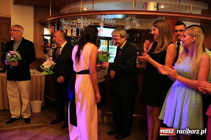 Zdjęcie w galerii na portalu naszraciborz.pl: Niech żyje bal... Impreza absolwentów PWSZ wiadomości z regionu