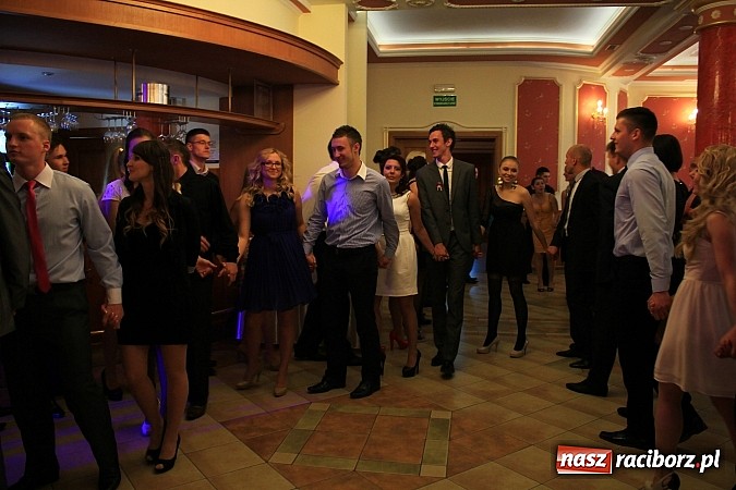 Zdjęcie w galerii na portalu naszraciborz.pl: Niech żyje bal... Impreza absolwentów PWSZ wiadomości z regionu