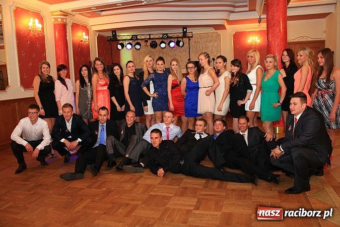 Zdjęcie w galerii na portalu naszraciborz.pl: Niech żyje bal... Impreza absolwentów PWSZ wiadomości z regionu
