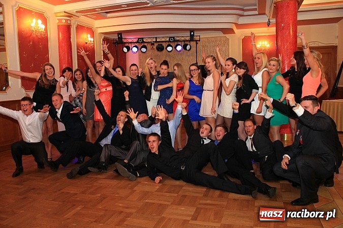 Zdjęcie w galerii na portalu naszraciborz.pl: Niech żyje bal... Impreza absolwentów PWSZ wiadomości z regionu