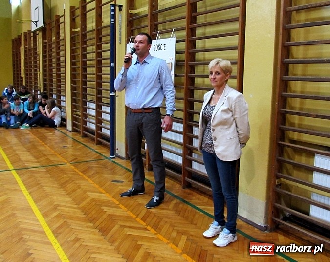 Zdjęcie w galerii na portalu naszraciborz.pl: Mistrzyni badmintona w raciborskim SMS-ie wiadomości z regionu