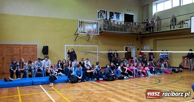 Zdjęcie w galerii na portalu naszraciborz.pl: Mistrzyni badmintona w raciborskim SMS-ie wiadomości z regionu