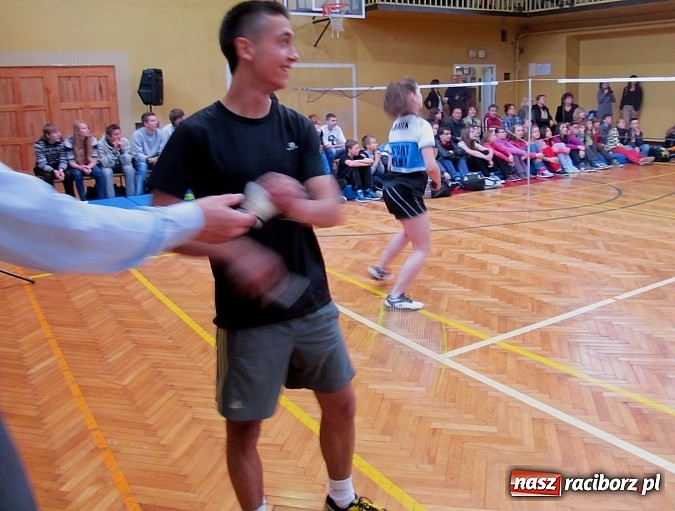 Zdjęcie w galerii na portalu naszraciborz.pl: Mistrzyni badmintona w raciborskim SMS-ie wiadomości z regionu