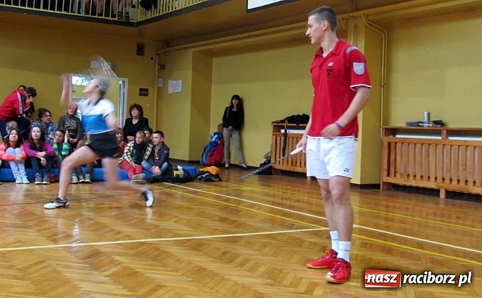 Zdjęcie w galerii na portalu naszraciborz.pl: Mistrzyni badmintona w raciborskim SMS-ie wiadomości z regionu