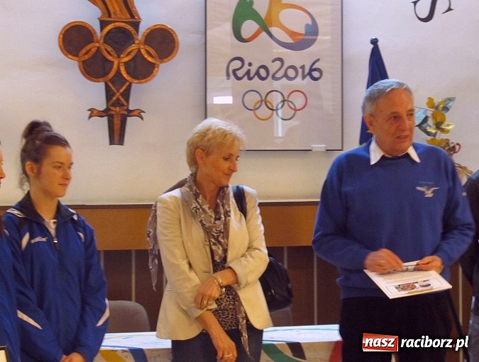 Zdjęcie w galerii na portalu naszraciborz.pl: Mistrzyni badmintona w raciborskim SMS-ie wiadomości z regionu