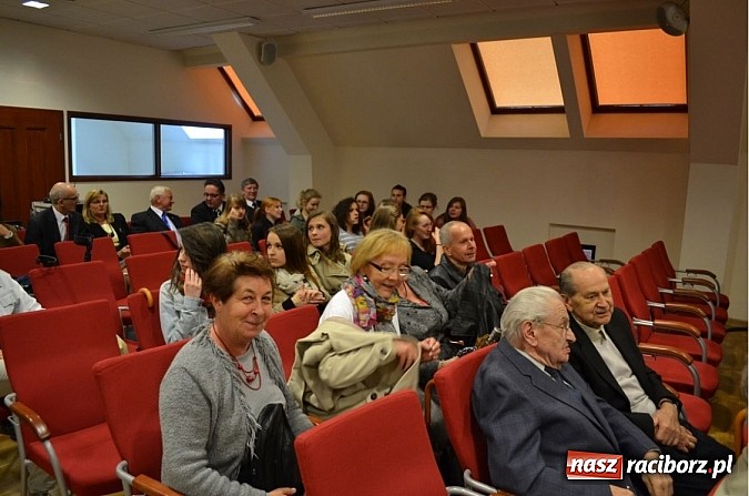 Zdjęcie w galerii na portalu naszraciborz.pl: Historia lokalna zagościła na Zamku wiadomości z regionu