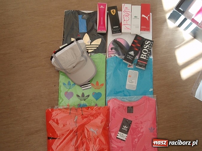 Zdjęcie w galerii na portalu naszraciborz.pl: Handlowali podróbkami. Są już w rękach policji wiadomości z regionu